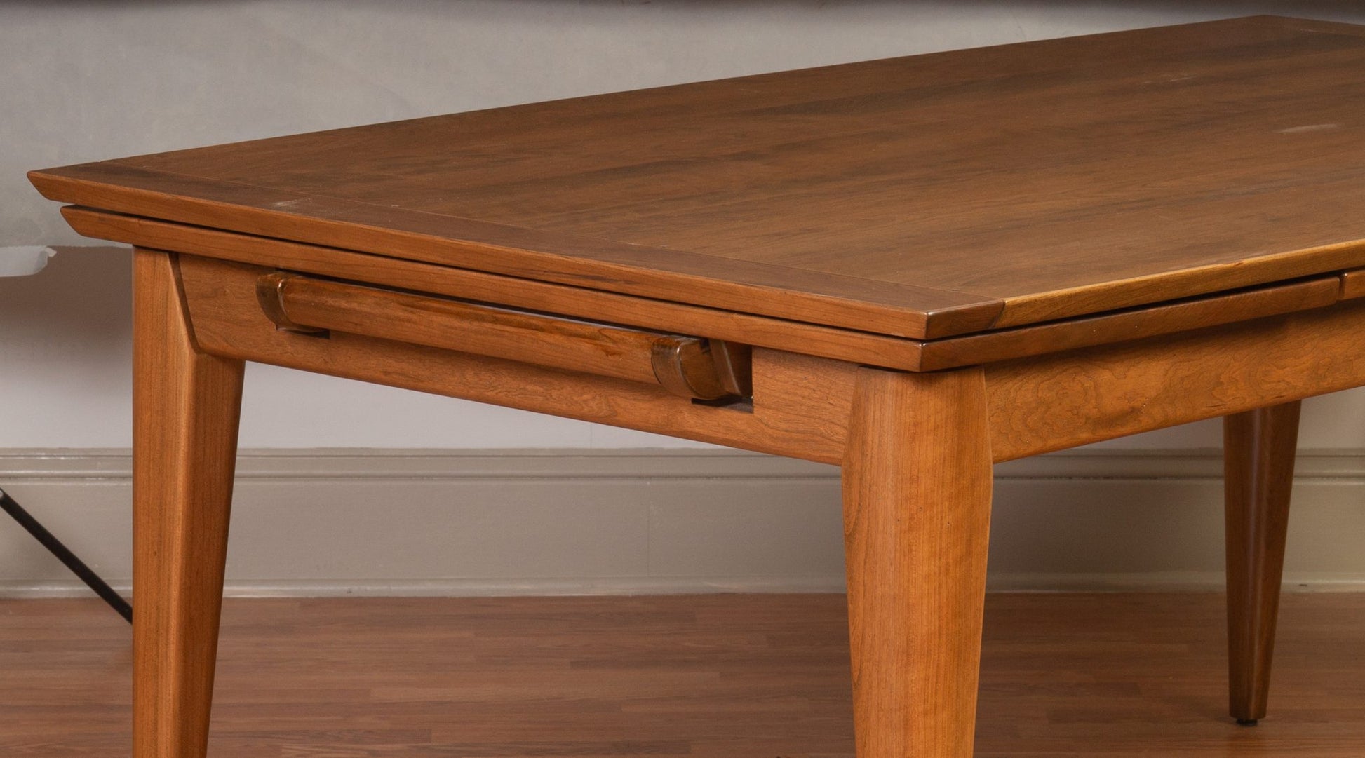 Zimmerman Chair 4900 Drawleaf Table 42-70 Inch Cherry Maple Oak