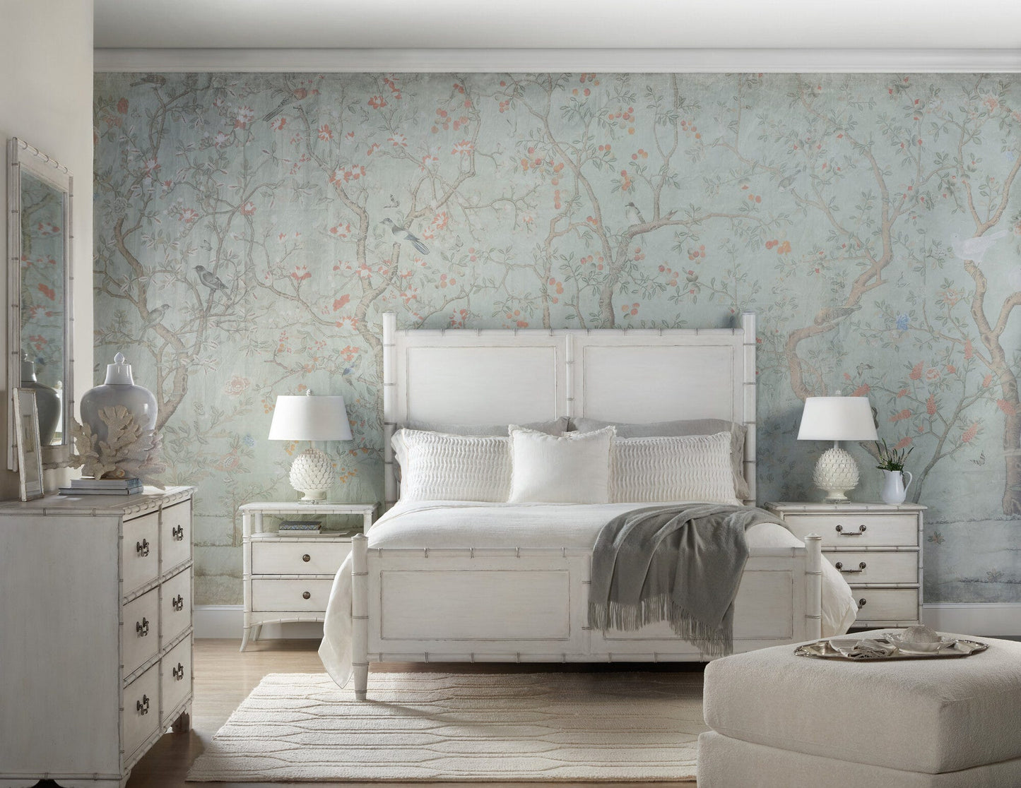 Hooker Furniture Charleston Queen Panel Bed Whites Creams Beiges