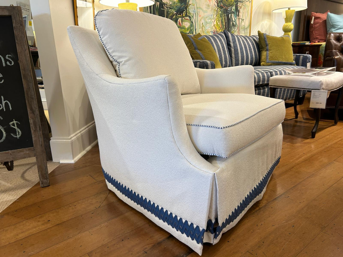 Finch Froth Swivel Chair